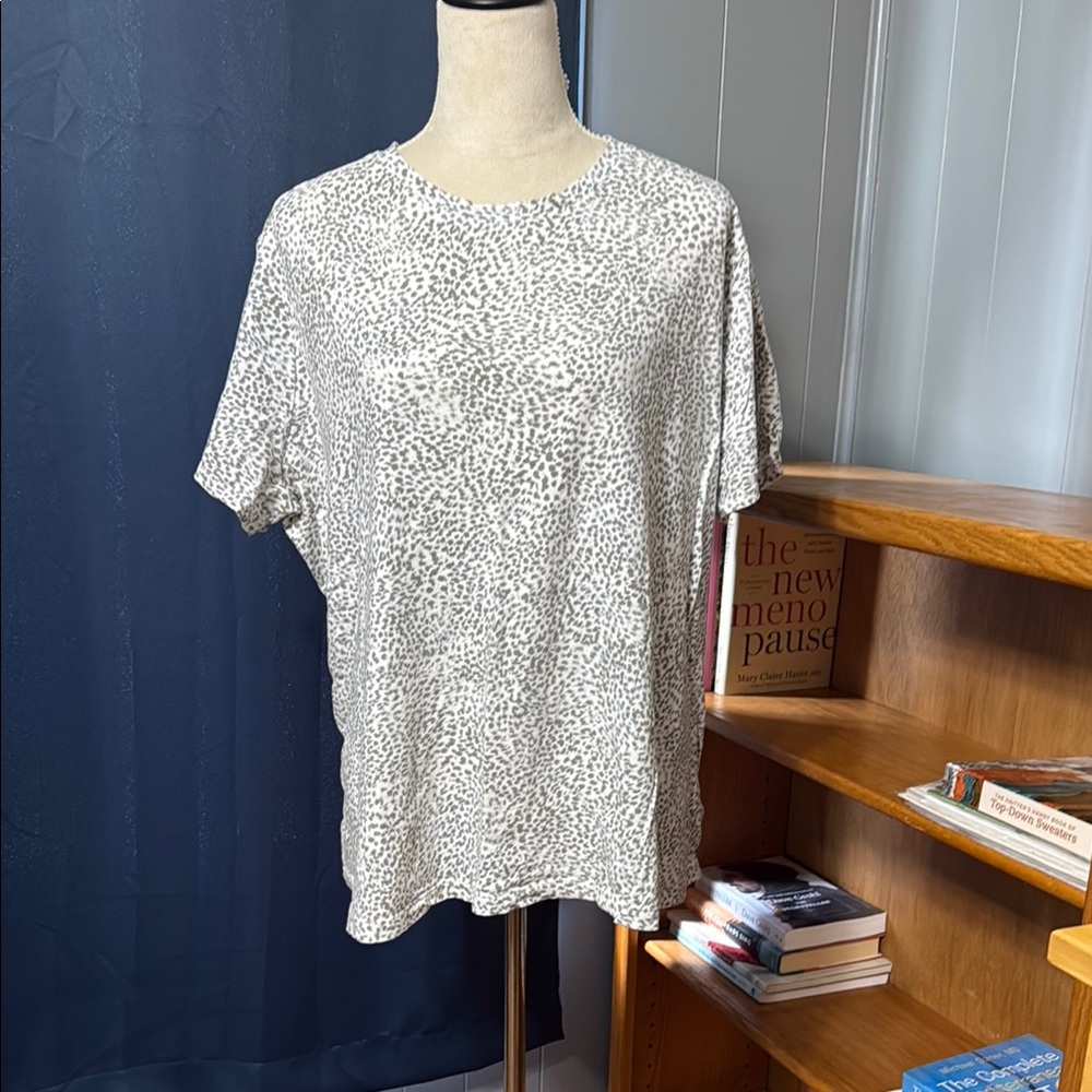 Athleta Animal print T-Shirt